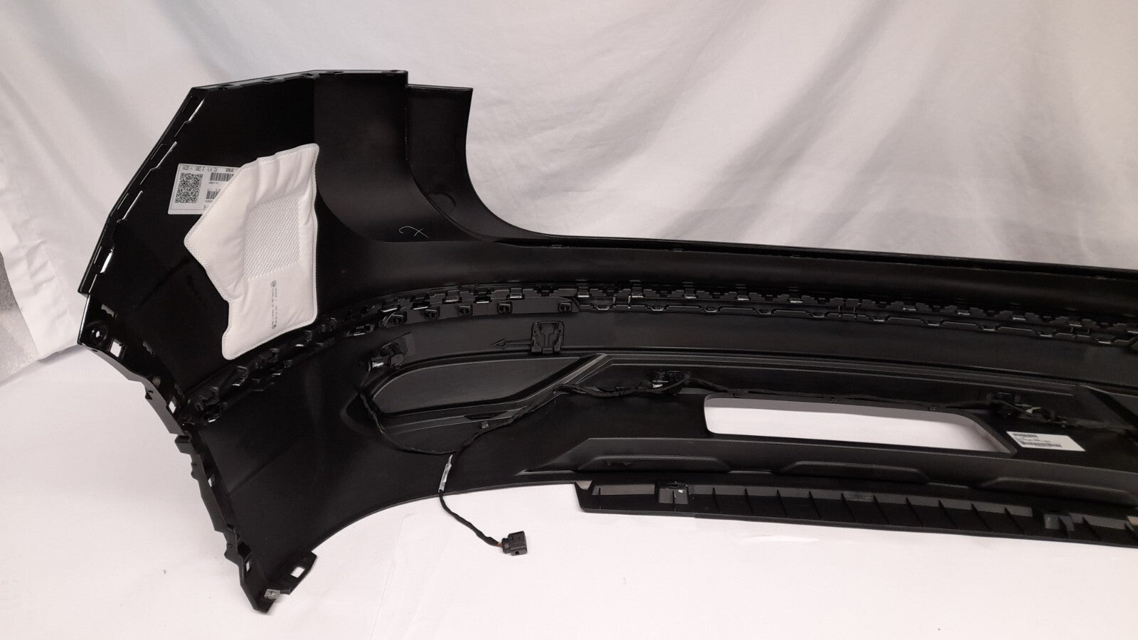 Original VW Tiguan AX1 Facelift Stoßstange Stoßfänger hinten Deepblack C9X