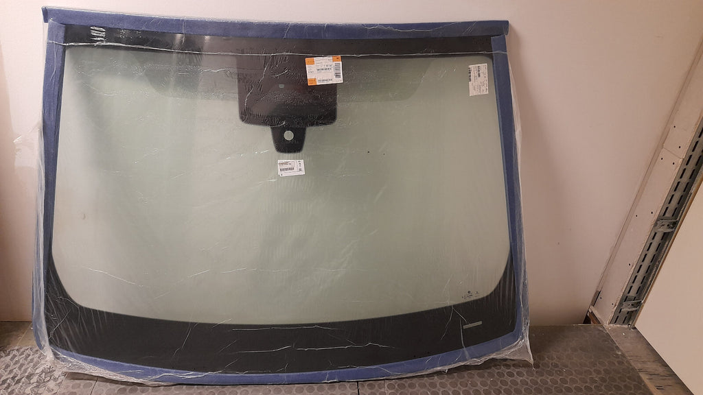 Original BMW iX I20 FRONTSCHEIBE glass WINDSCREEN 7954566  Windschutzscheibe