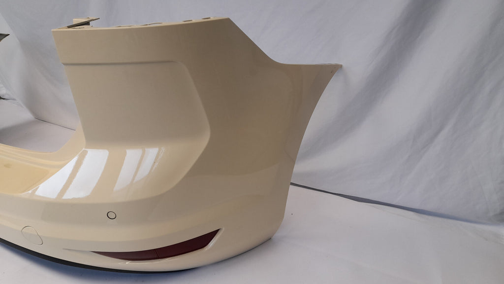 Original Stoßstange hinten Heckstoßstange VW TOURAN 5T 4PDC HELLELFENBEIN
