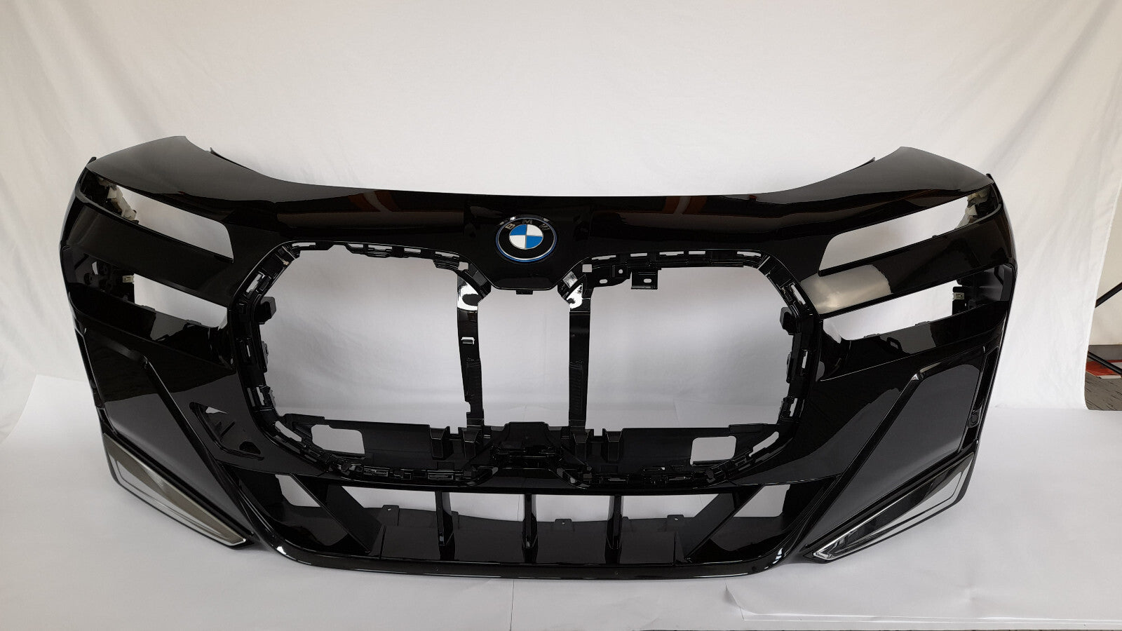 BMW 7er G70 Front stoßfänger Bumper  Blacksapphire Stoßstange MSP  M Paket Pro [1699]