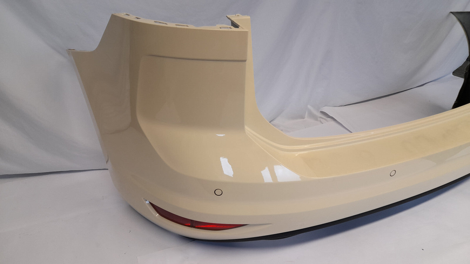 Original Stoßstange hinten Heckstoßstange VW TOURAN 5T 4PDC HELLELFENBEIN
