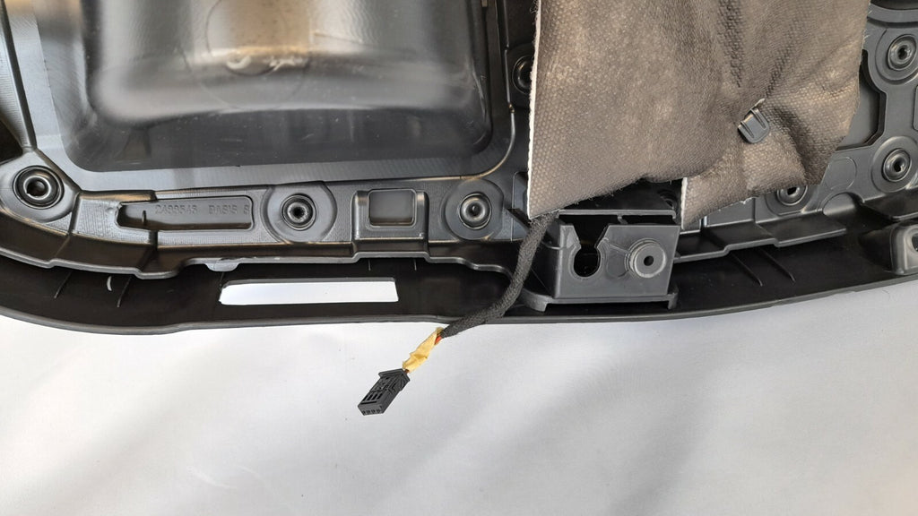 BMW 2er F46 Gran Türverkleidung hinten links mit Türöffner innen hinten sensatec