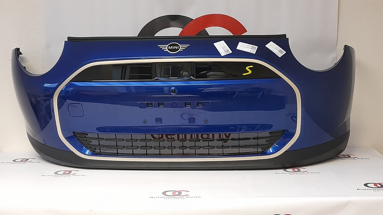 Mini Cooper J01 Cooper SE Stoßfänger vorne bumper Blazing blue PDC ACC Front Kam