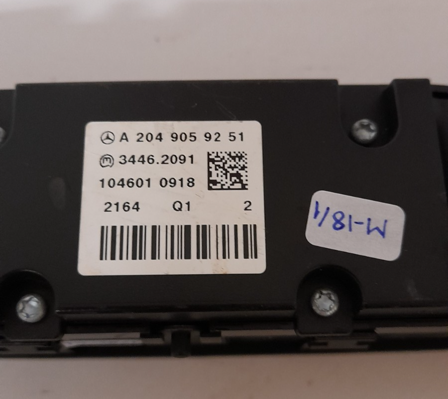 Original MERCEDES-BENZ W204 BEDIENFELD A2049059251 SCHALTERBLOCK SWITCH BLOCK