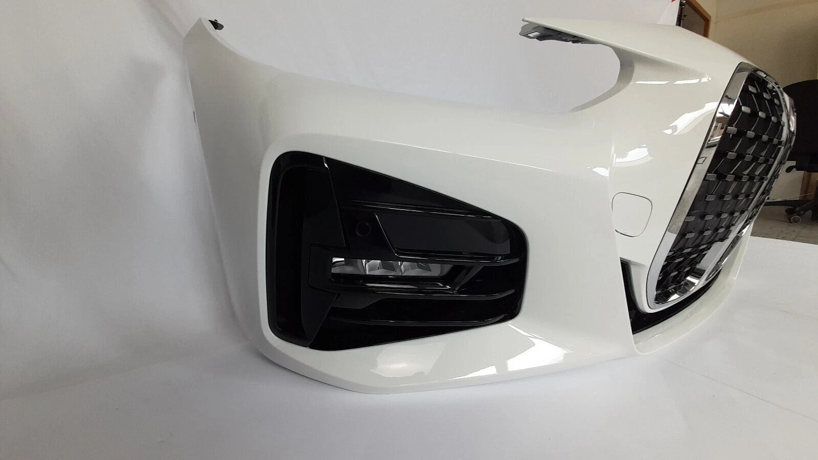 Orginal BMW 4er G22 G23 Mpaket  Stoßstange vorne  Front bumper Alpinweiss