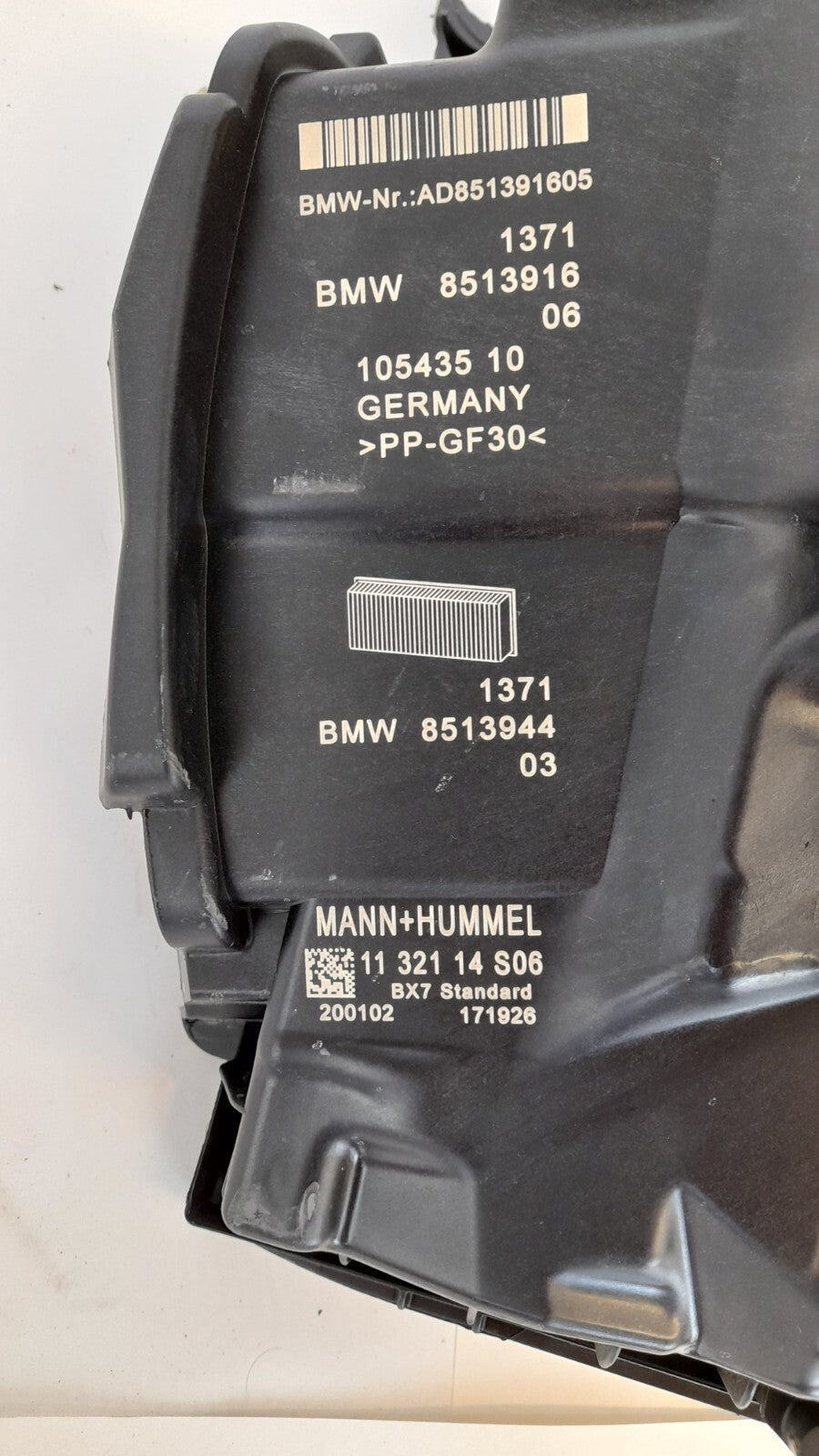 BMW X1 F48  Ansauggeräuschdämpfer Luftfilterkasten luftmassenmesser air filter