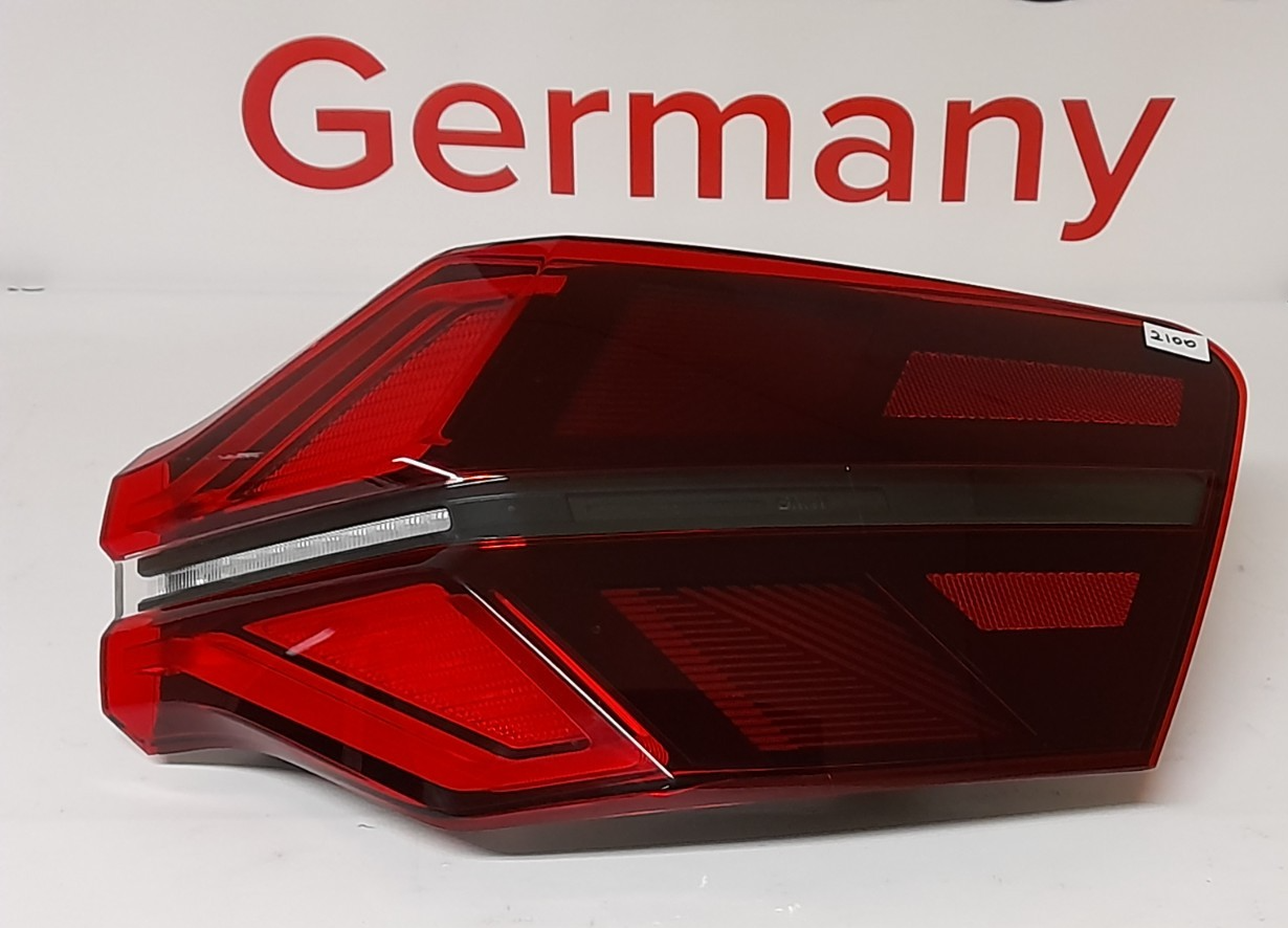 Original BMW X3 G45  Heckleuchte Seitenwand rechts  63218087172 Rearlight