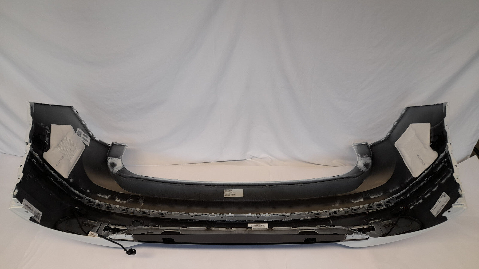 Original VW Tiguan AX1 R-Line Facelift Stoßstange Stoßfänger hinten PureWhiteC9A