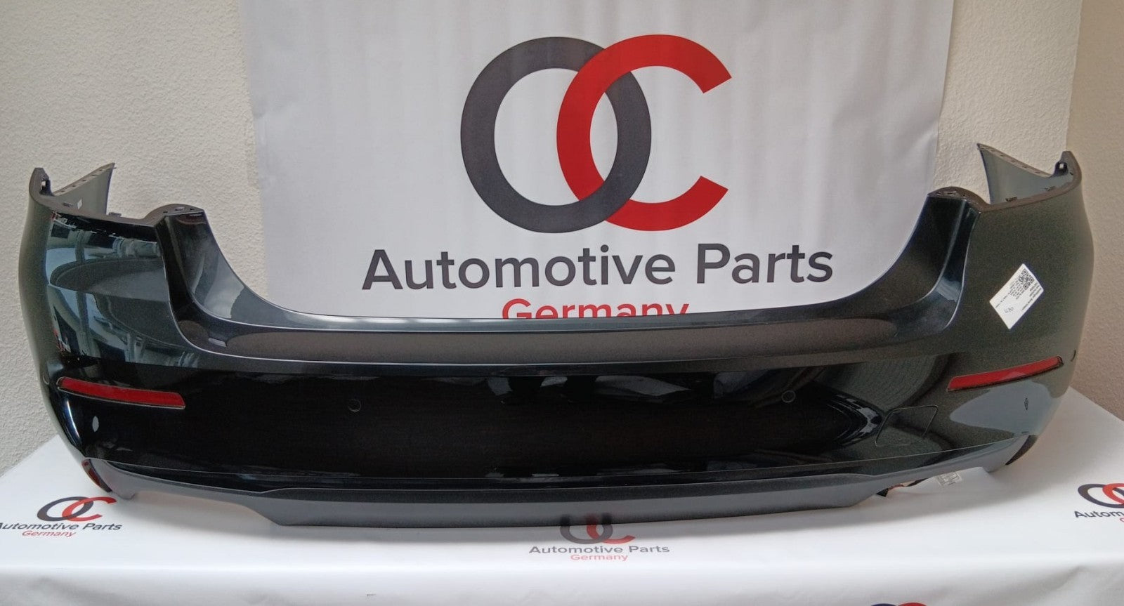 BMW 5er G30 2022 LHD LCI Heckstoßstange Schwarz 51129498613 9498613 rear bumper