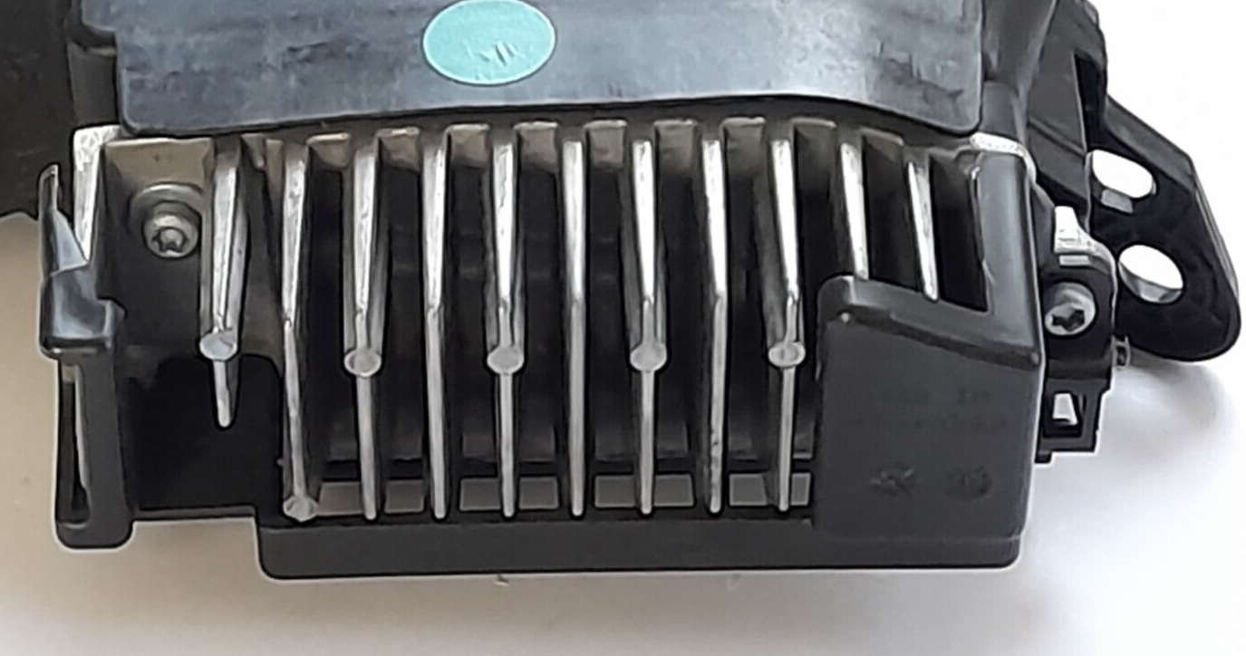 Original BMW  G70 Headlight LED Frontscheinwerfer 9879936 Rechte Scheinwerfer