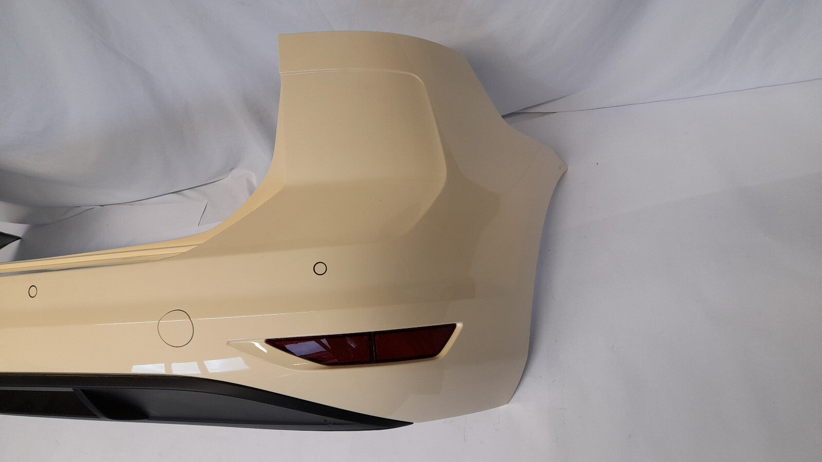 Original Stoßstange hinten Heckstoßstange VW TOURAN 5T 4PDC HELLELFENBEIN