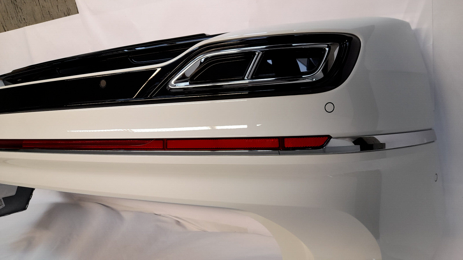 Original VW Tiguan AX1 R-Line Facelift Stoßstange Stoßfänger hinten PureWhiteC9A