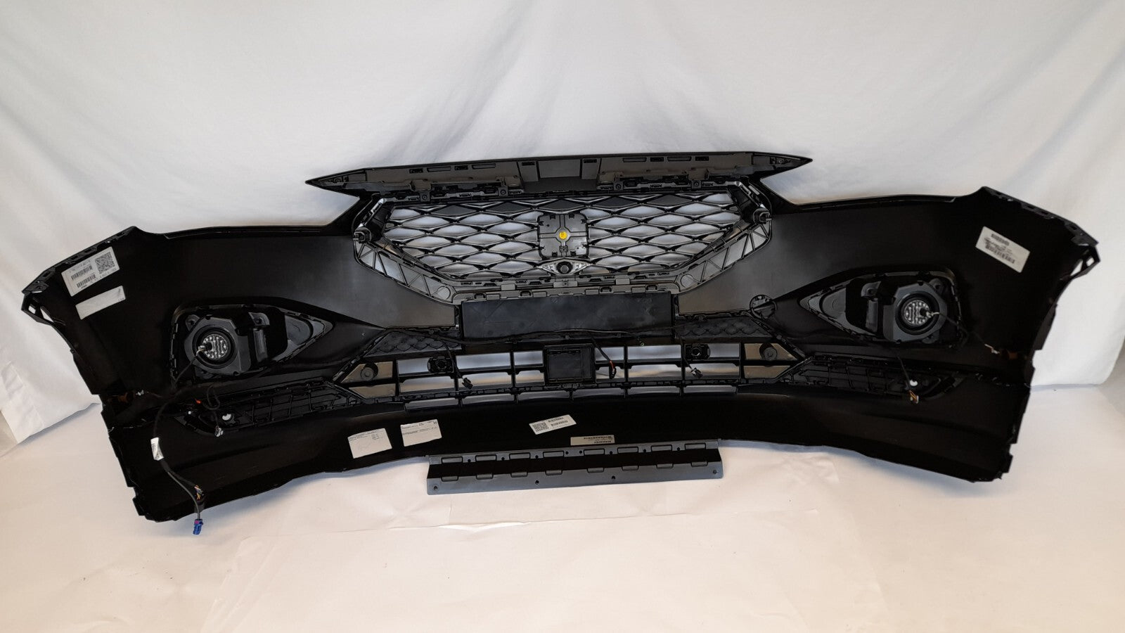 Original SEAT Tarraco Stoßstange Bumper vorne   6 PDC DEEPBLACK C9X