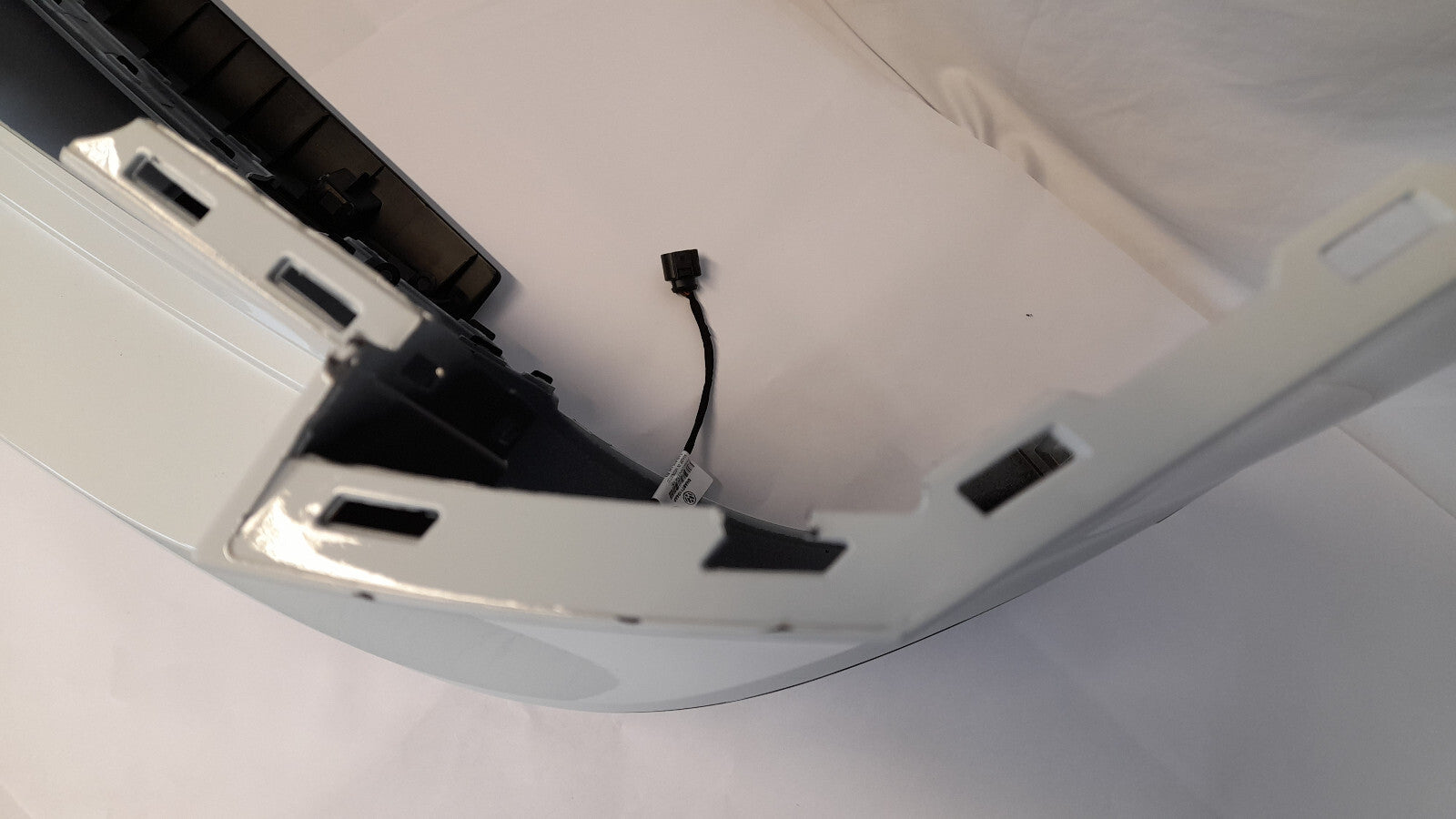 Original VW Tiguan AX1 R-Line Facelift Stoßstange Stoßfänger hinten PureWhiteC9A
