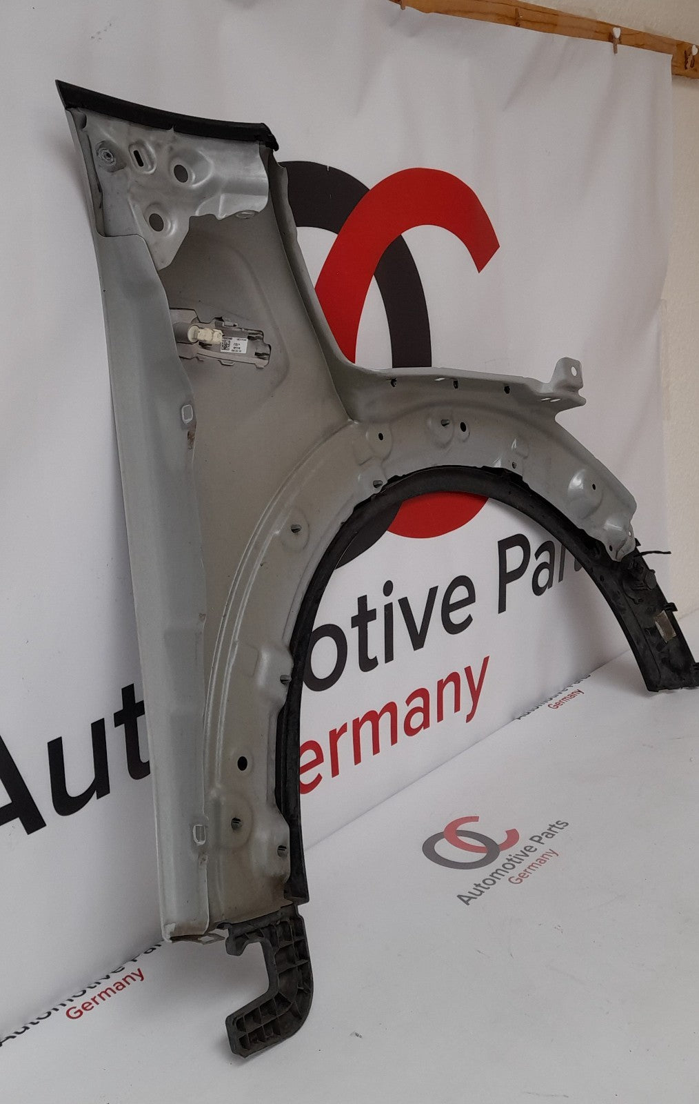 Mini Cooper SE F56 Seitenwand links Kotflügel white-silver metallic 7374521