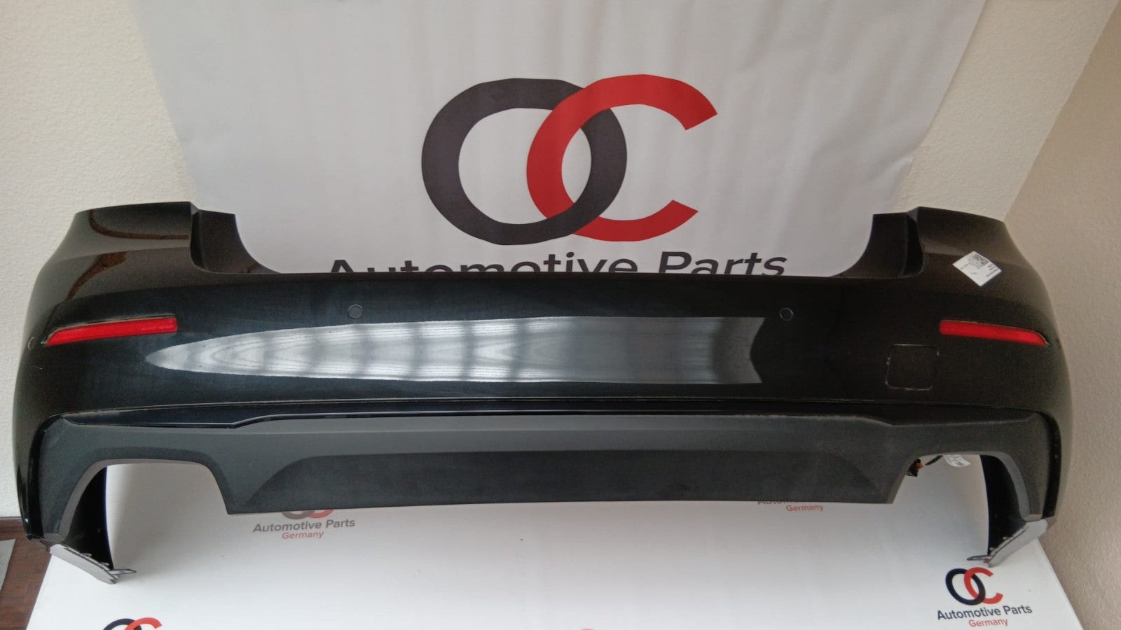 BMW 5er G30 2022 LHD LCI Heckstoßstange Schwarz 51129498613 9498613 rear bumper