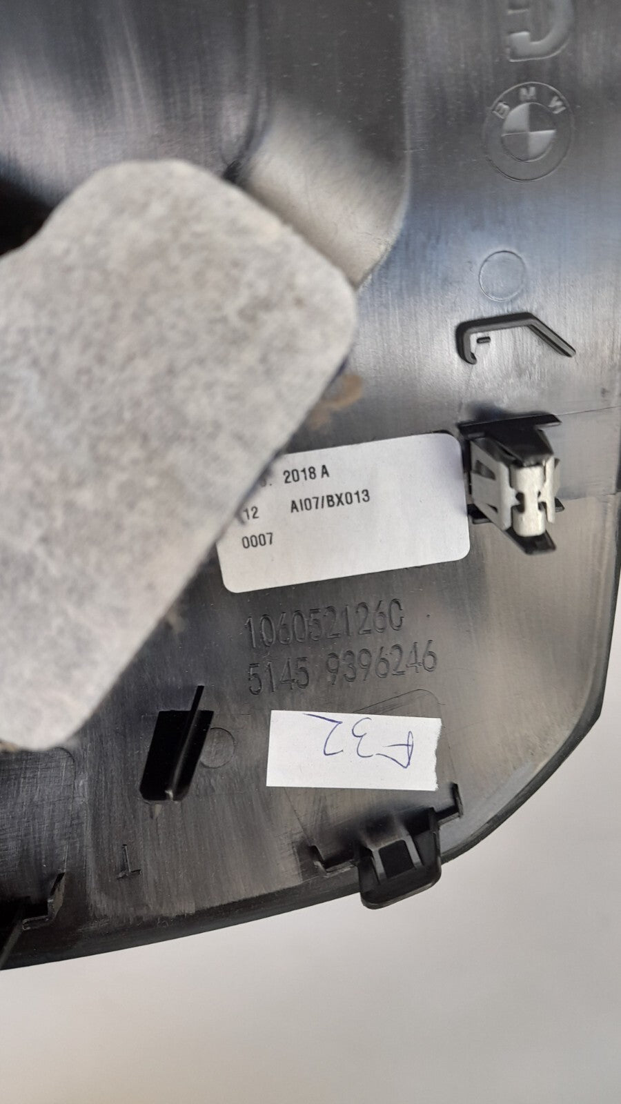 BMW 8er G16 M850 Dashboard End Seitenverkleidung Abdeckung Verkleidung 9396246