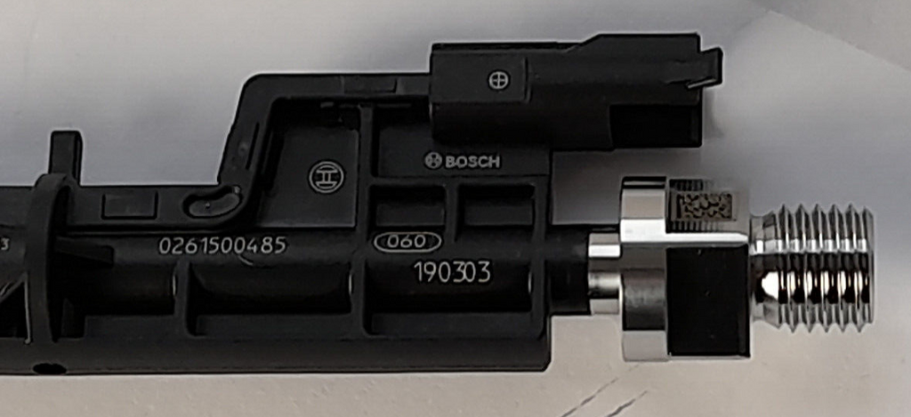 Original BMW Bosch Einspritzdüse F91 M8 F90 M5 X5 G05 G30 Injektor  7852362