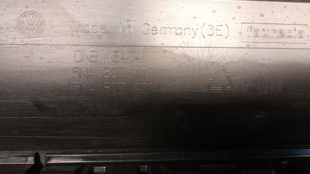 Original VW Tiguan AX1 Facelift Stoßstange Stoßfänger hinten Uranogrey 6 x PDC