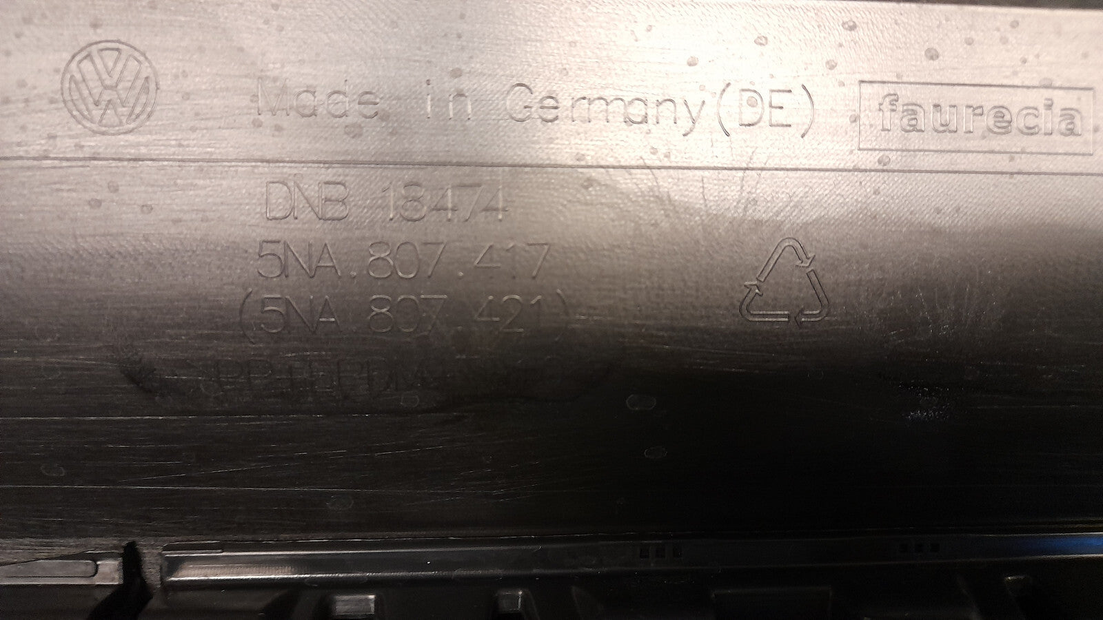 Original VW Tiguan AX1 Facelift Stoßstange Stoßfänger hinten Uranogrey 6 x PDC