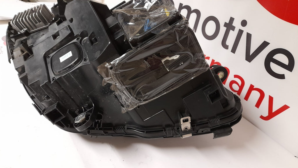 Mercedes-Benz W205 C-Klasse LED Scheinwerfer links A2059069301 mit Steuergerät