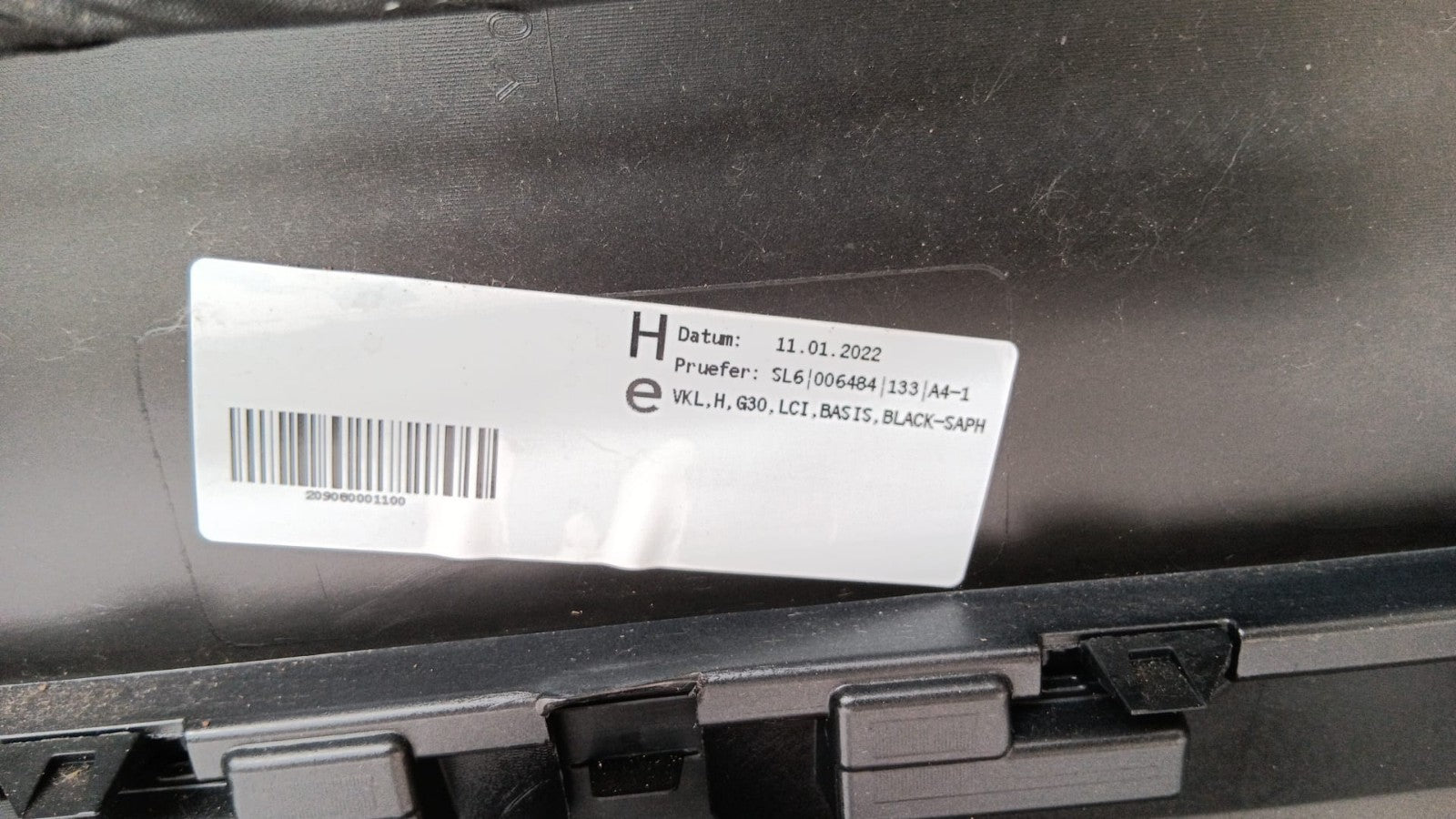 BMW 5er G30 2022 LHD LCI Heckstoßstange Schwarz 51129498613 9498613 rear bumper