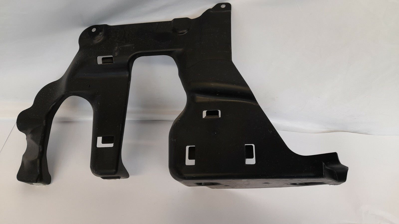 BMW 7er G12 G30 G31 F90 G32 G11 G12 G14 G15 G16 Abdeckung Lenkgetriebe Links