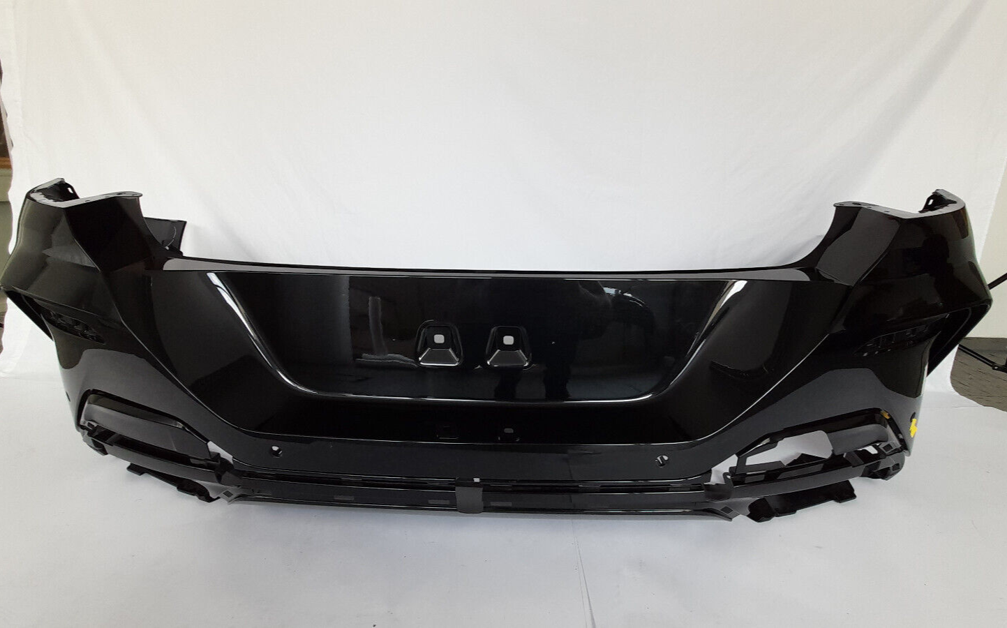 Original BMW 8er G16  Stoßstange Bumper hinten PDC 475 Black Sapphire