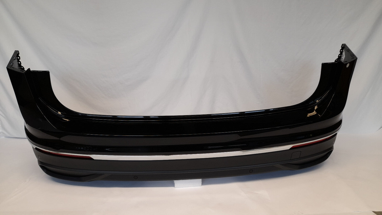 Original VW Tiguan AX1 Facelift Stoßstange Stoßfänger hinten Deepblack C9X [359]