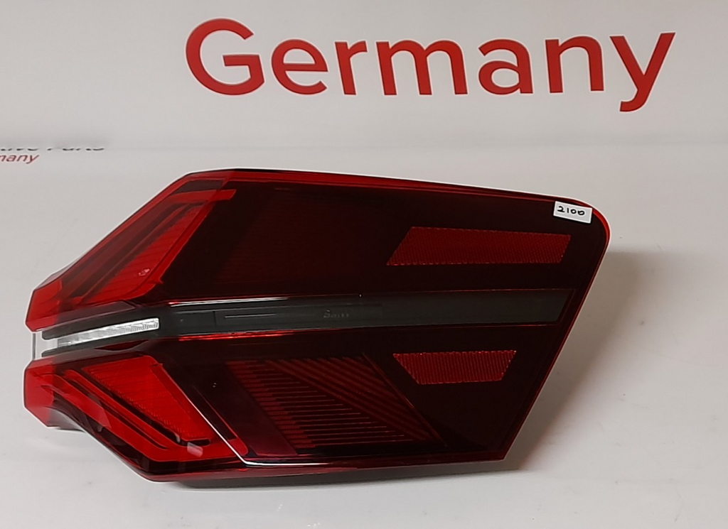 Original BMW X3 G45  Heckleuchte Seitenwand rechts  63218087172 Rearlight