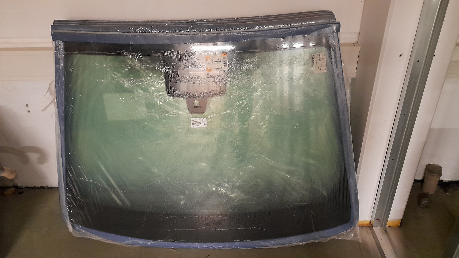 Original BMW iX I20 FRONTSCHEIBE glass WINDSCREEN 7954566  Windschutzscheibe