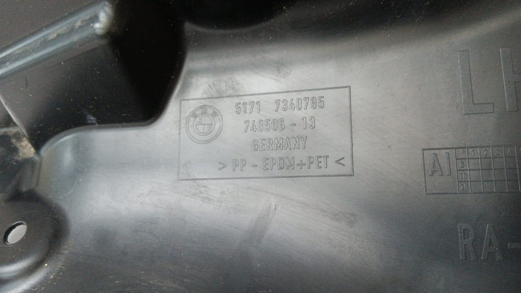 BMW 5 G30 G31 G38 Abdeckung Radhaus Hinterteil vorn links  wheelhousing 7340795