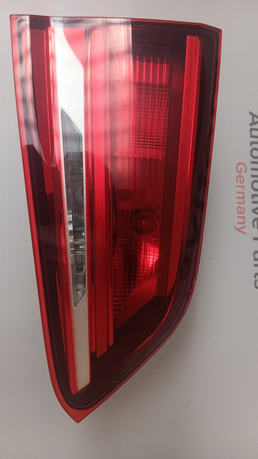 BMW X1 F48 Original Heckleuchte Heckklappe rechts 7350696 63217350696 Rear Light