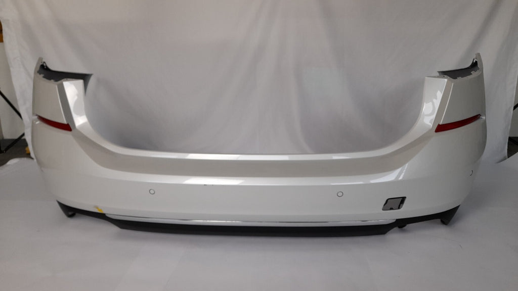 BMW 6er G32 LCI stossfänger hinten Weiss Mineralweiss bumper PDC