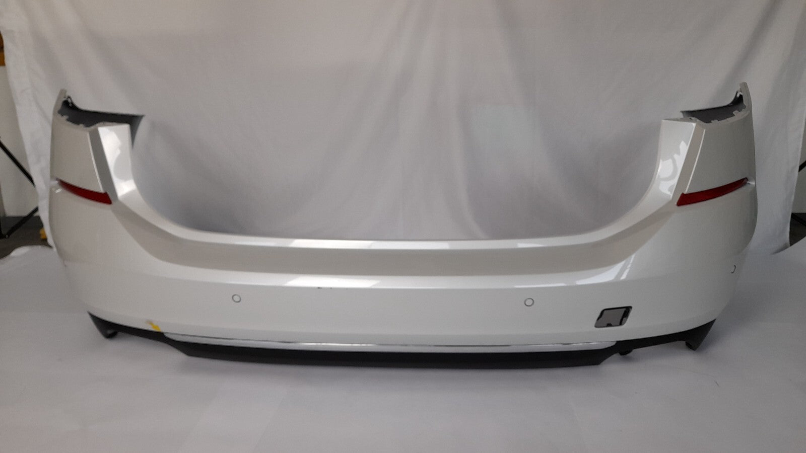 BMW 6er G32 LCI stossfänger hinten Weiss Mineralweiss bumper PDC
