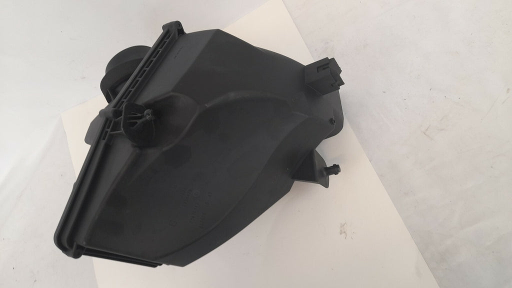 BMW 7er 750LXiA G12 Luftfilterkasten Ansauggeräuschdämpfer intake silencer 