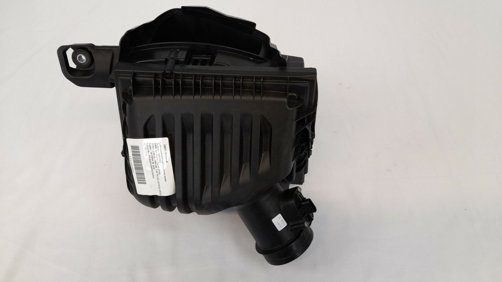 BMW 2er F46 Gran Tourer  Ansauggeräuschdämpfer Luftmassenmesser 7609482 Air Box