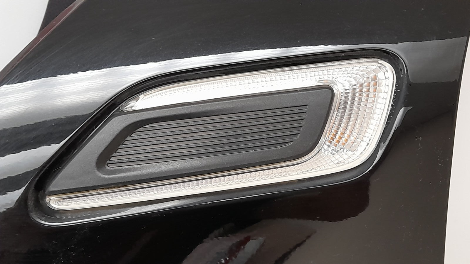 MINI Clubman (F54) Seitenwand vorne links 7438921 midnight-black metallic