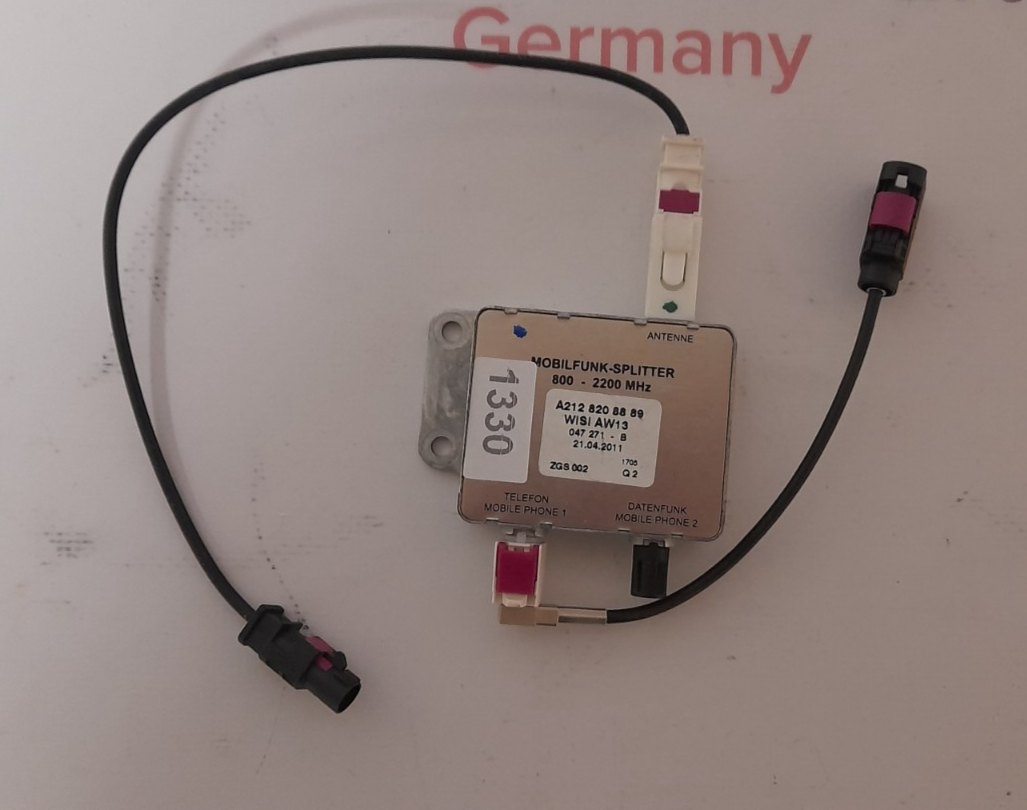 Original MERCEDES E-KLASSE W212 ANTENNENVERSTÄRKER-SPLITTER-MODUL A2128208889
