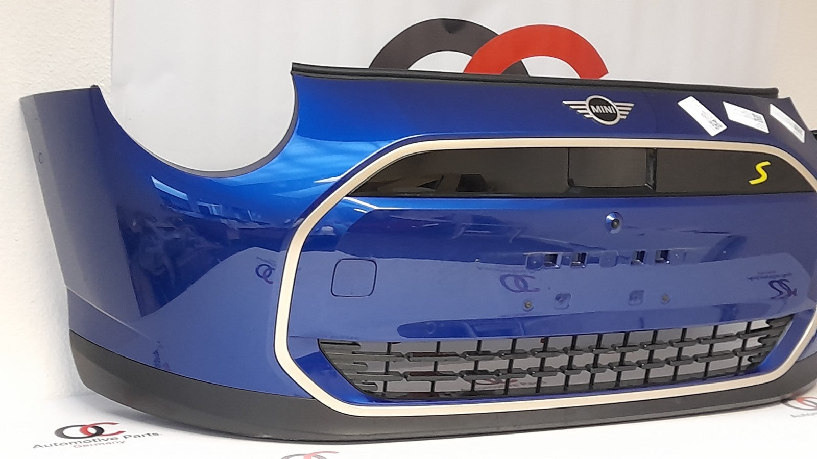 Mini Cooper J01 Cooper SE Stoßfänger vorne bumper Blazing blue PDC ACC Front Kam
