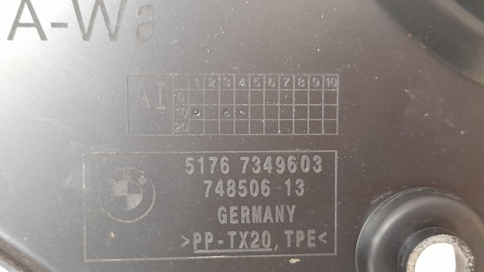 Original BMW 5er G31 Motorraum Abdeckung vorne links 7349603
