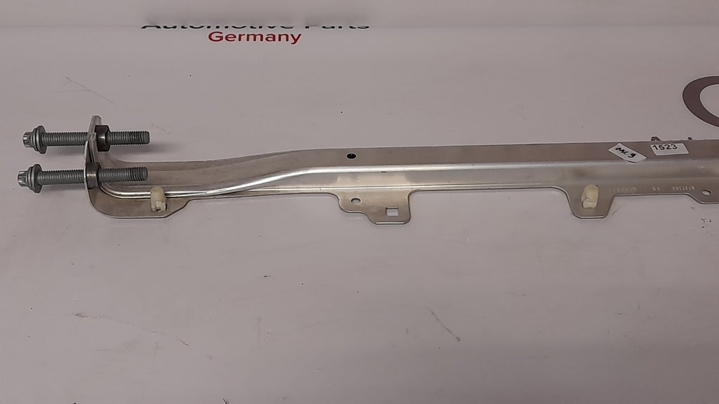 Original BMW X1 U11 18d 8737263 Verbindung unten mitte Querträger