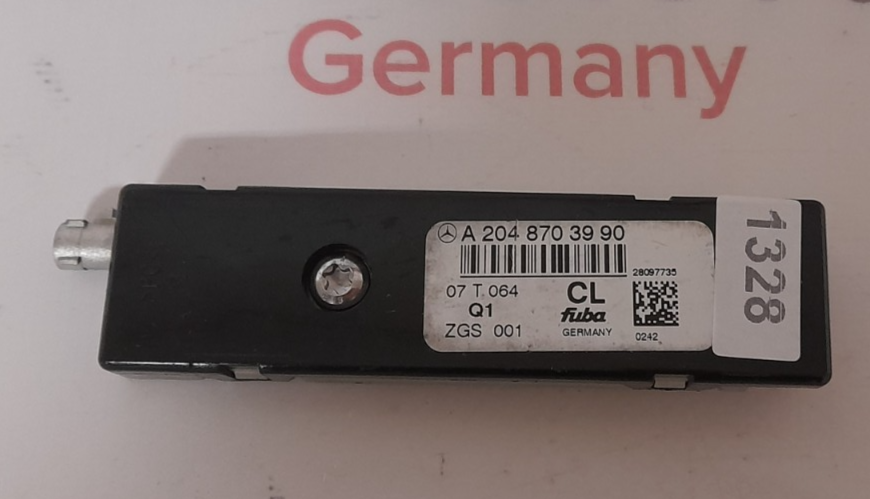 MERCEDES-BENZ E Coupé C207 C-Säulen-Antennenverstärker links A2048703990