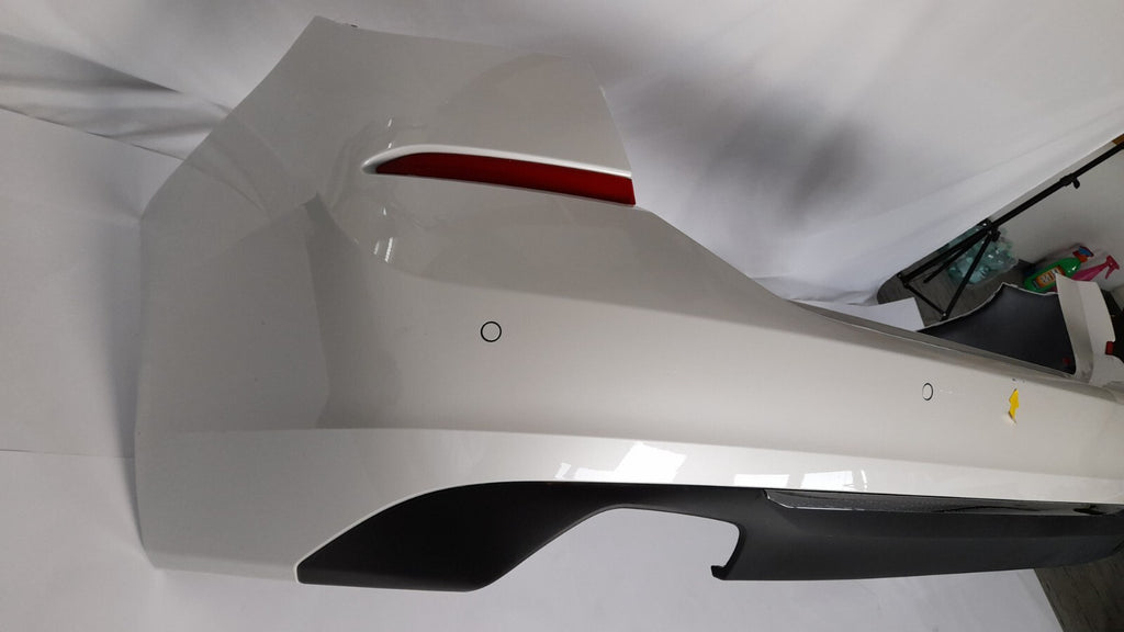 BMW 6er G32 LCI stossfänger hinten Weiss Mineralweiss bumper PDC