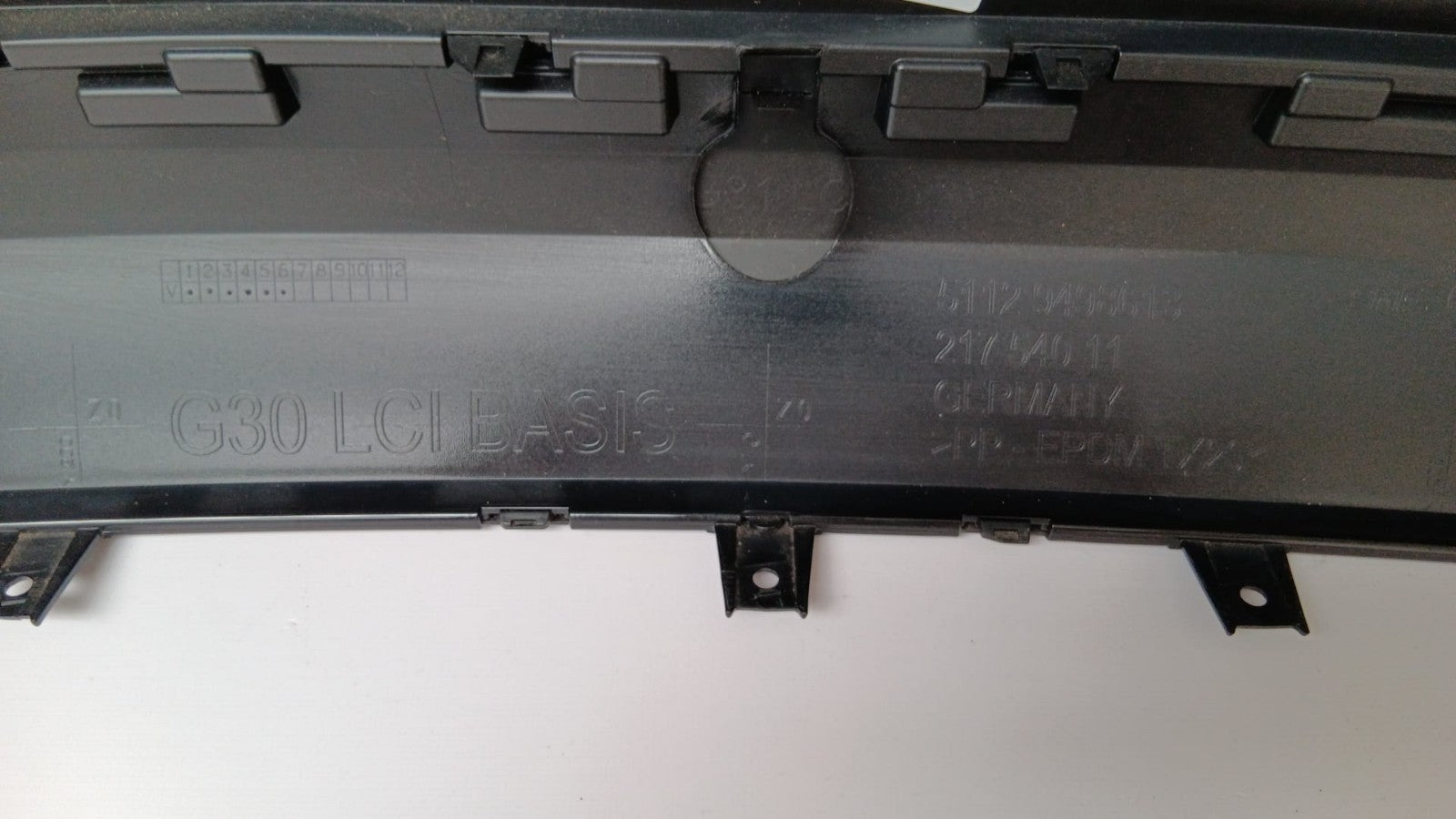 BMW 5er G30 2022 LHD LCI Heckstoßstange Schwarz 51129498613 9498613 rear bumper