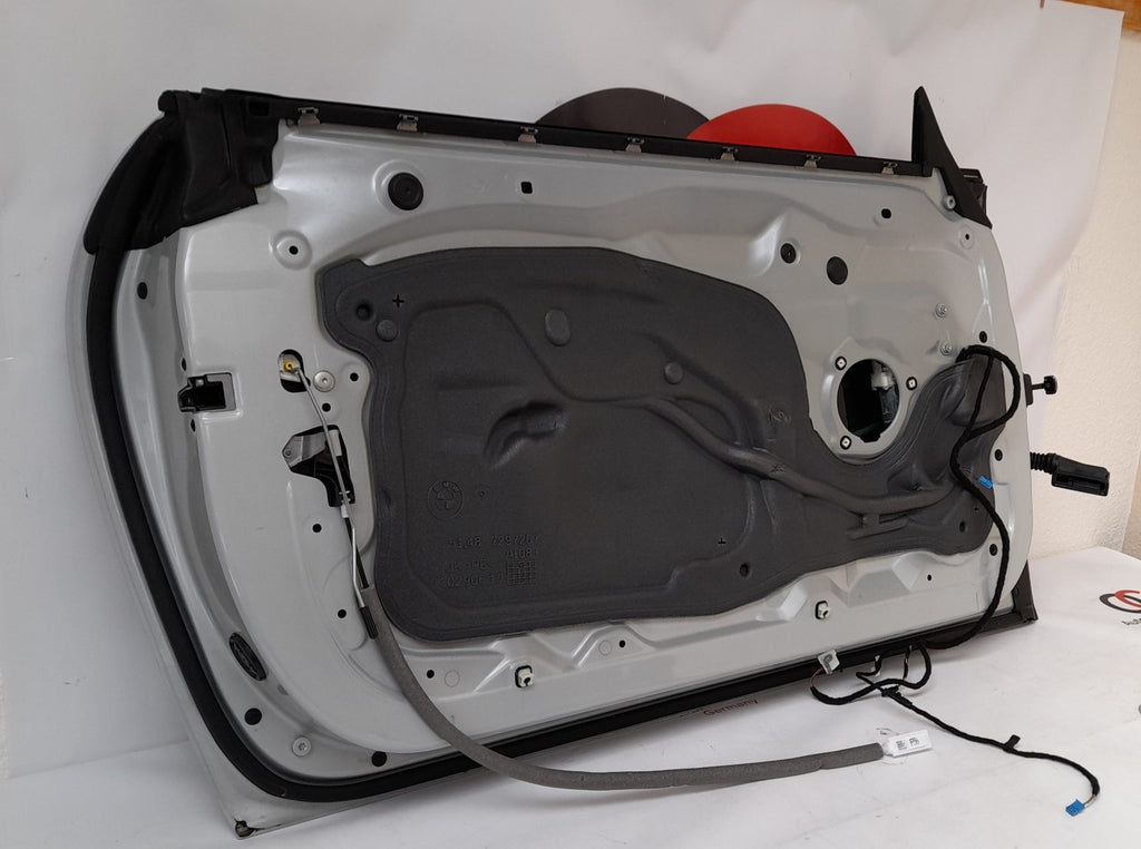 Orig. MiNi Cooper SE F56 Tür vorne links white-silver metallic left door 7294265