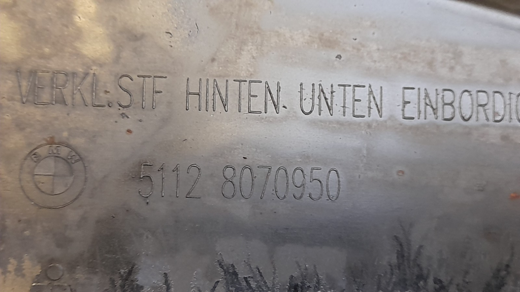 Original BMW 1er F40 II M Paket Heckstoßstange Heckschürze 8070950
