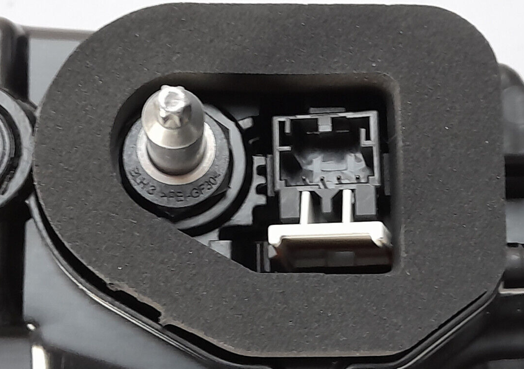 Original Audi Rückleuchte Heckleuchte A4 8W9945076AA Rechts Rearlight