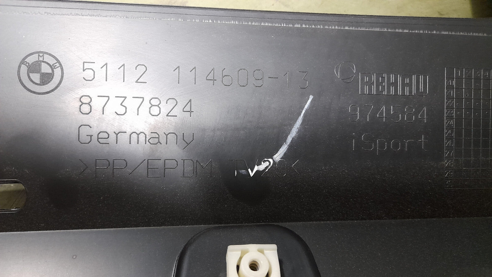 BMW 2er Active Tourer hinten Rechts Leder  Türverkleidung +Harman Kardon Speaker