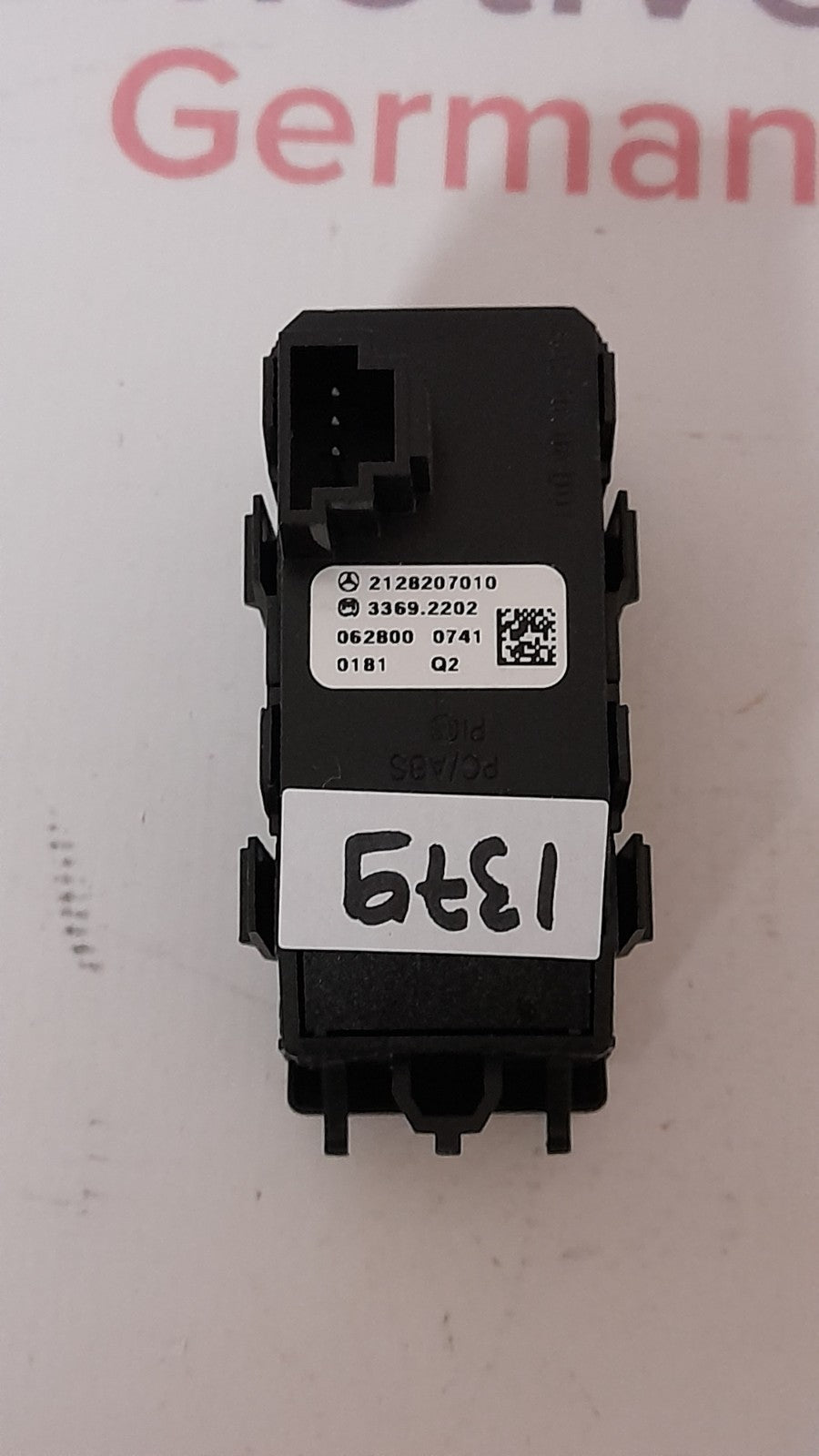 Original Mercedes Benz Original W207/W212 Schalter Warnblinkanlage A2128207010 [15]